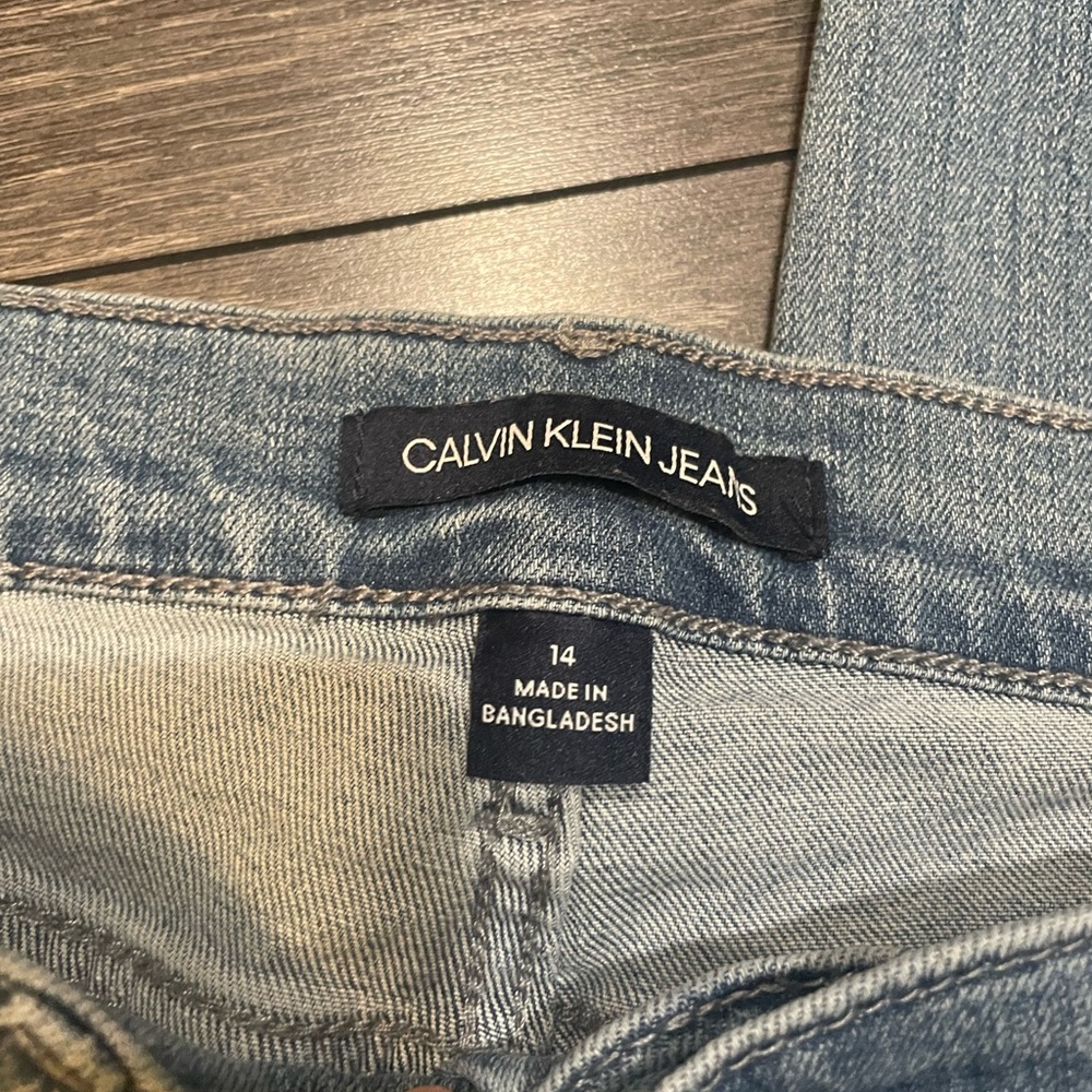 Calvin Klein Jeans - Picture 2 of 4
